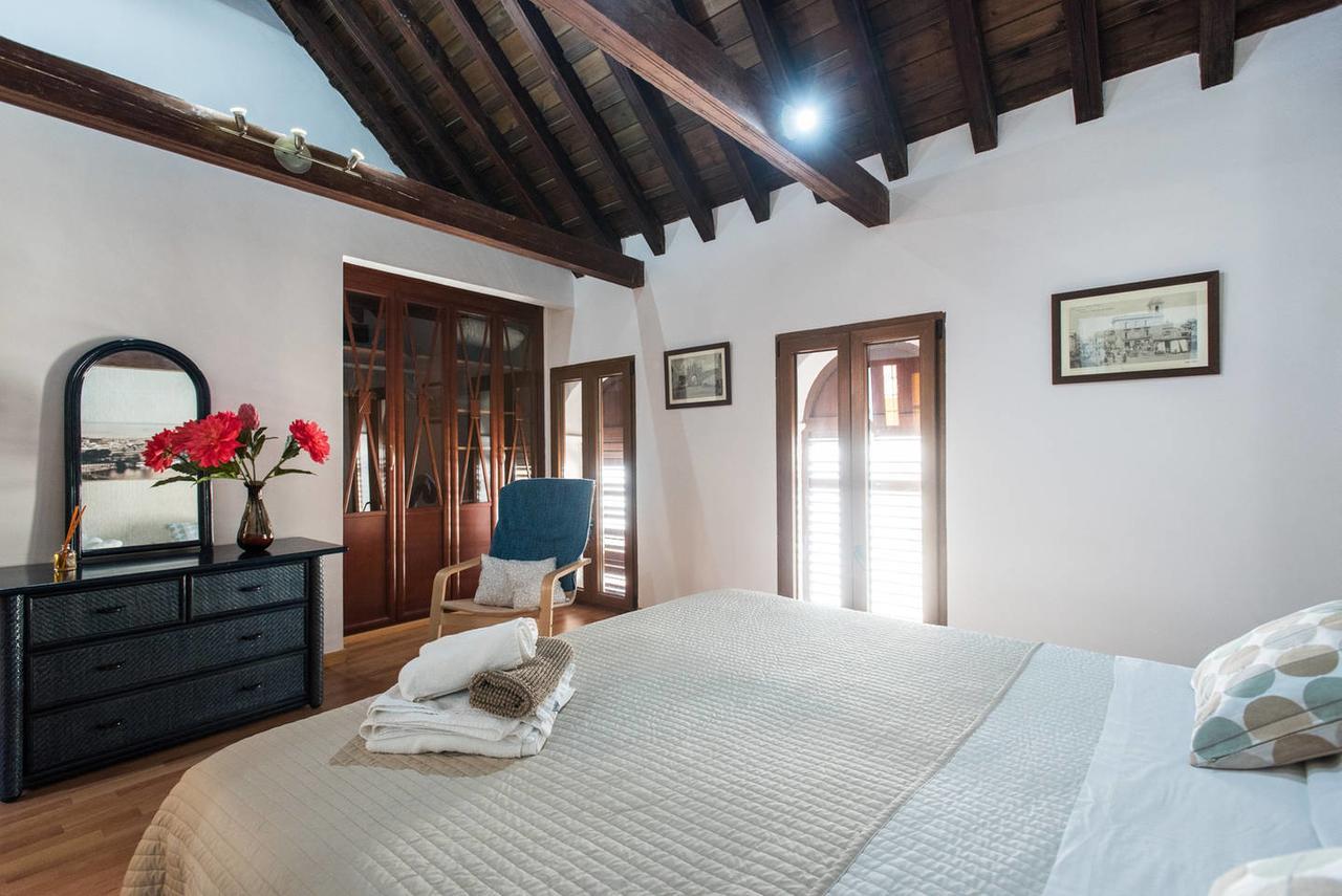 The Bell Ringer House Apartment Севиля Екстериор снимка