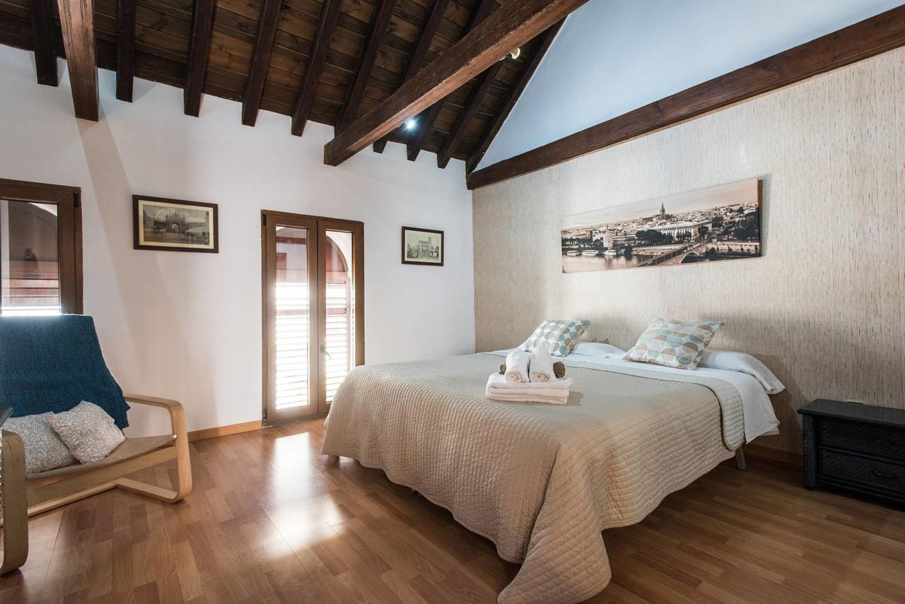 The Bell Ringer House Apartment Севиля Екстериор снимка